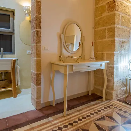 Corte Janca Bed & Breakfast 4*